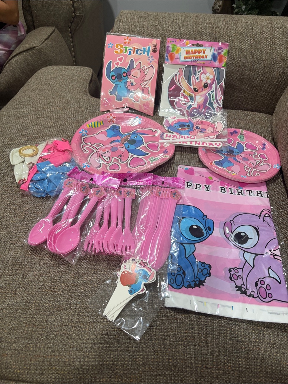 Pink Stitch Birthday Party Supplies Kit - Unbranded
